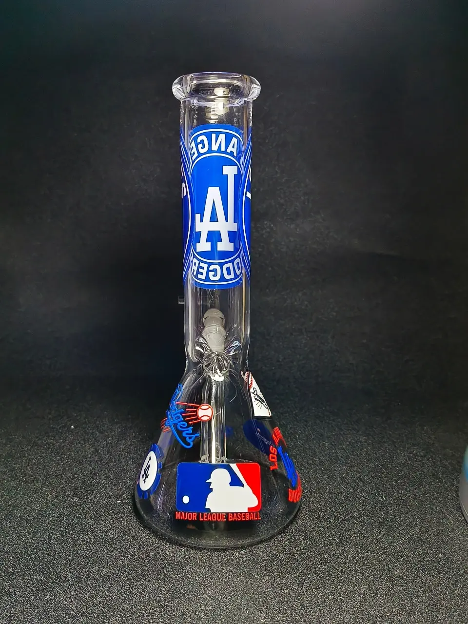 10-Inch LA Dodgers Beaker Glass Bong - Image 3
