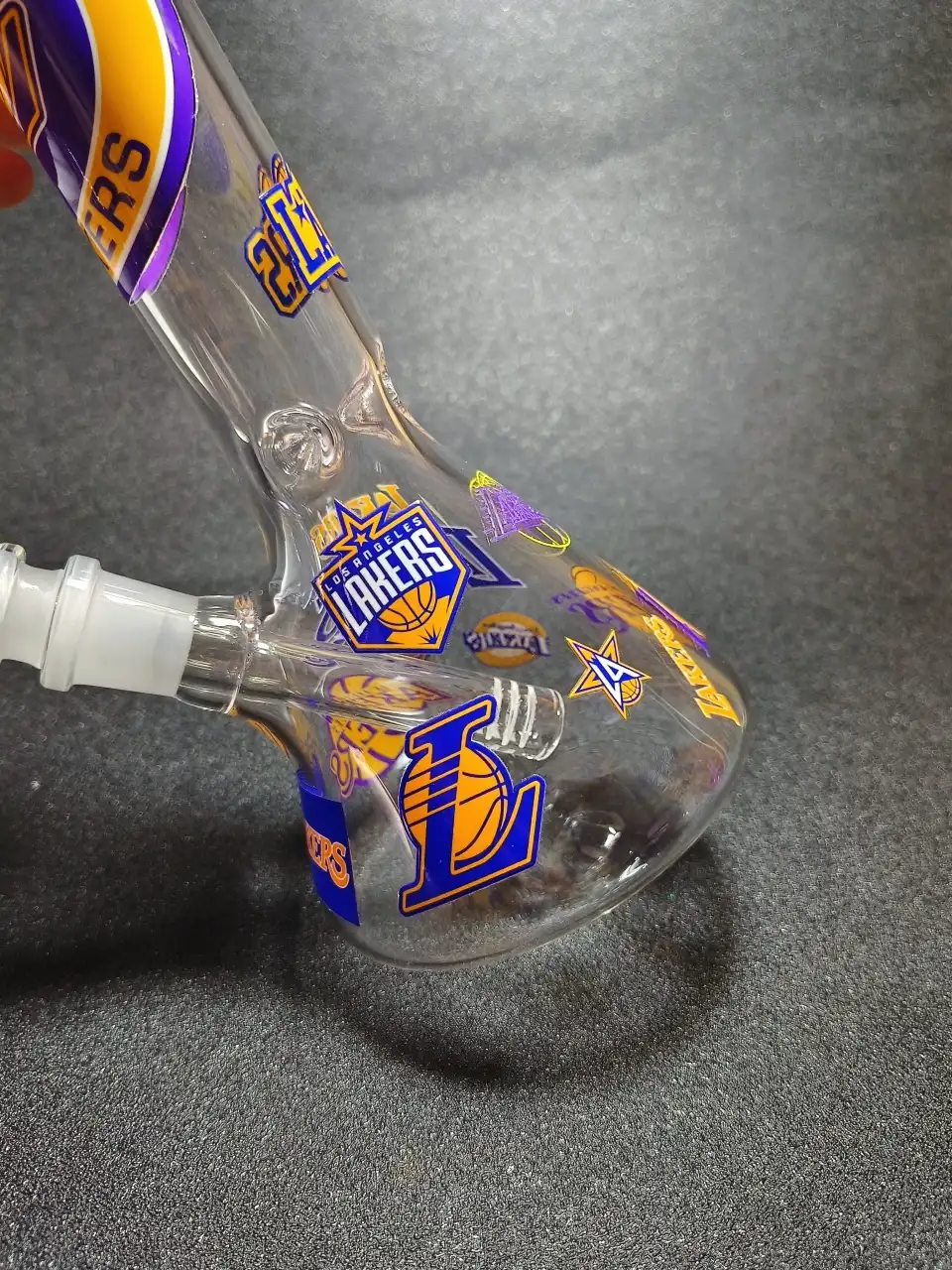 10-Inch Los Angeles Lakers Showtime Beaker Glass Bong - Image 6