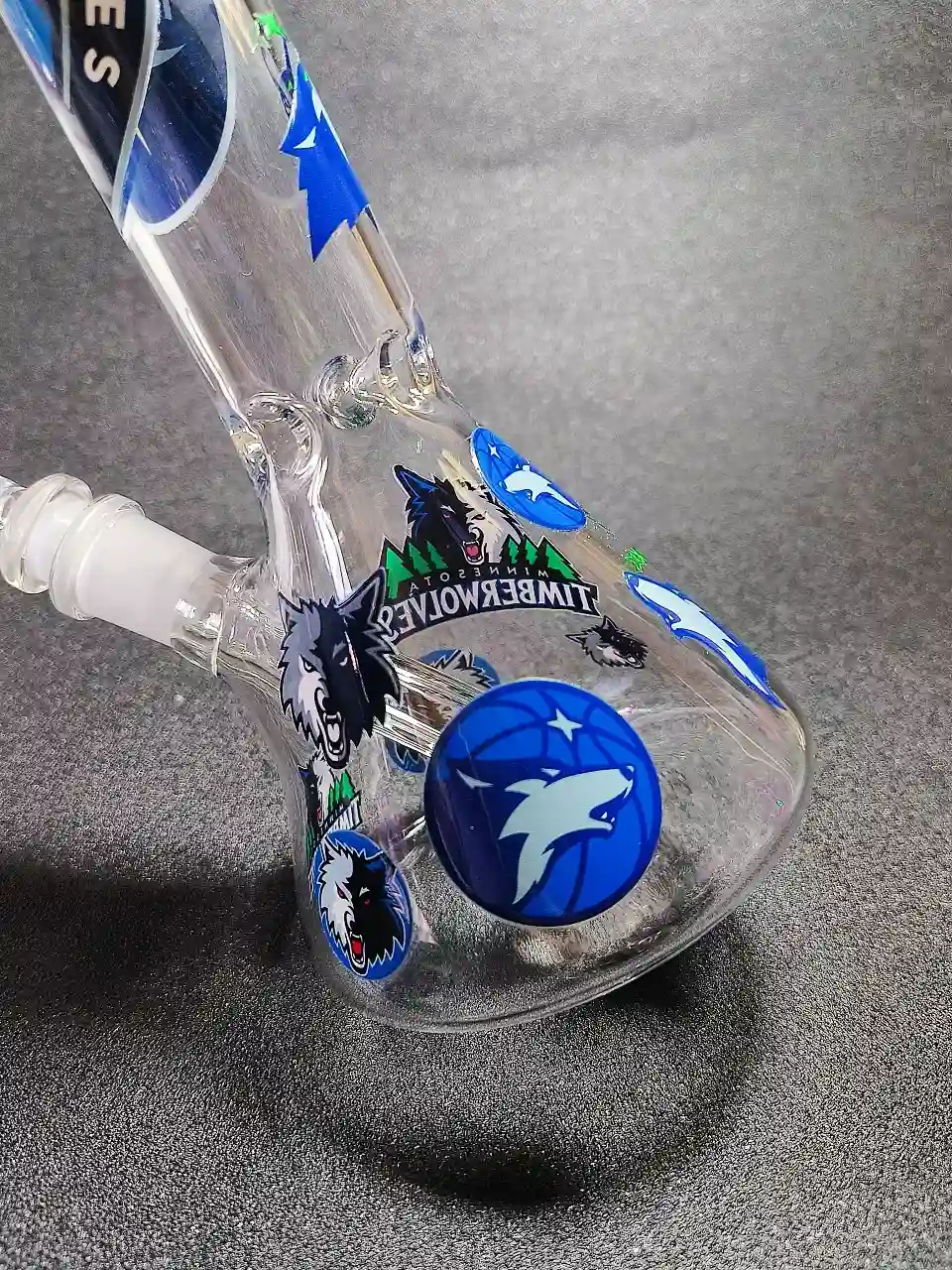 10-Inch Minnesota Timberwolves-Inspired Beaker Glass Bong - Image 6