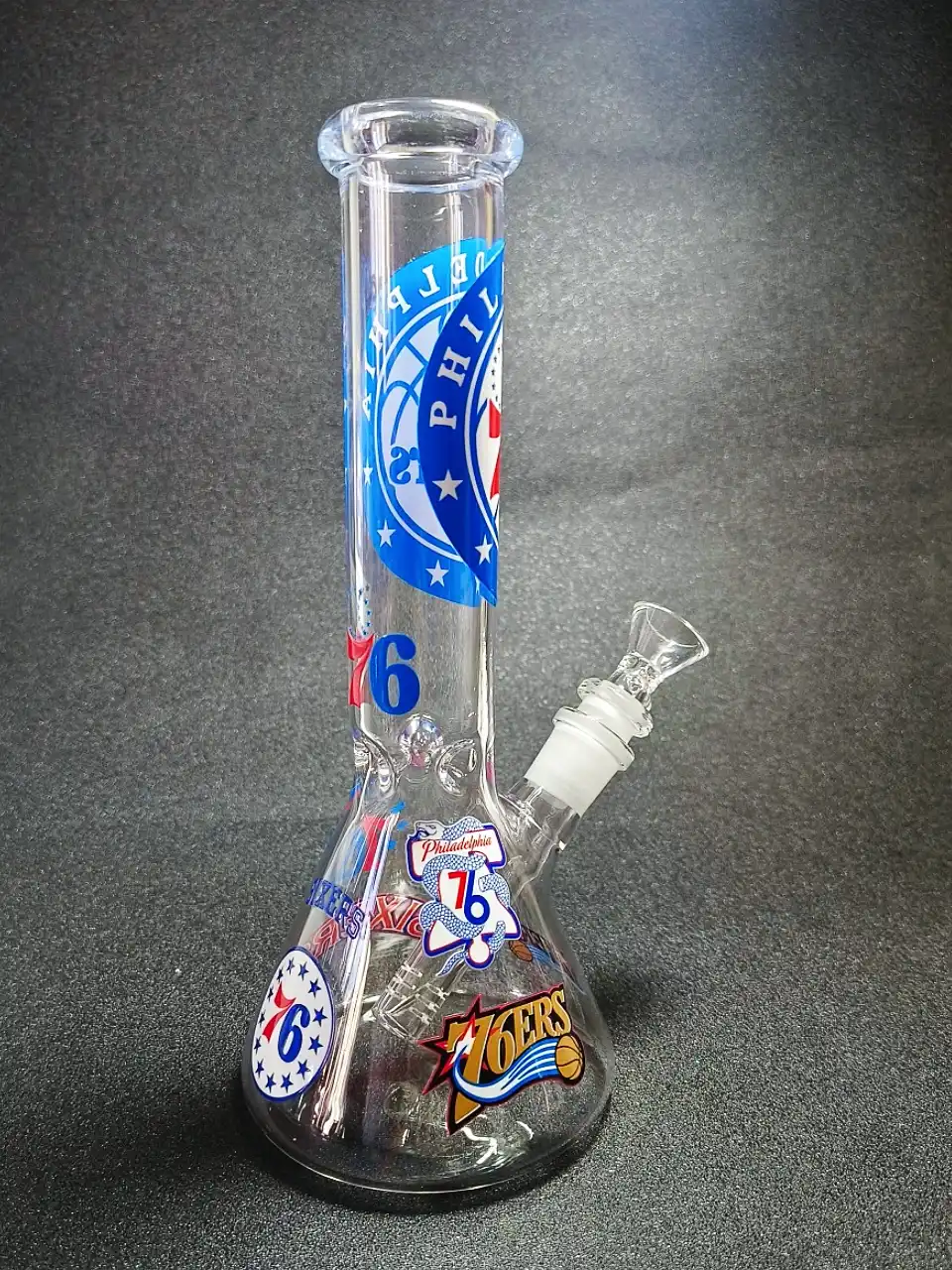 10-Inch Philadelphia 76ers-Inspired Beaker Glass Bong - Image 2