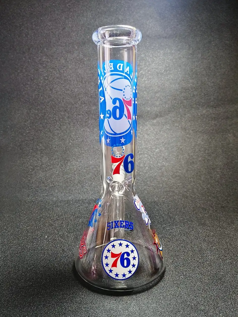 10-Inch Philadelphia 76ers-Inspired Beaker Glass Bong - Image 3