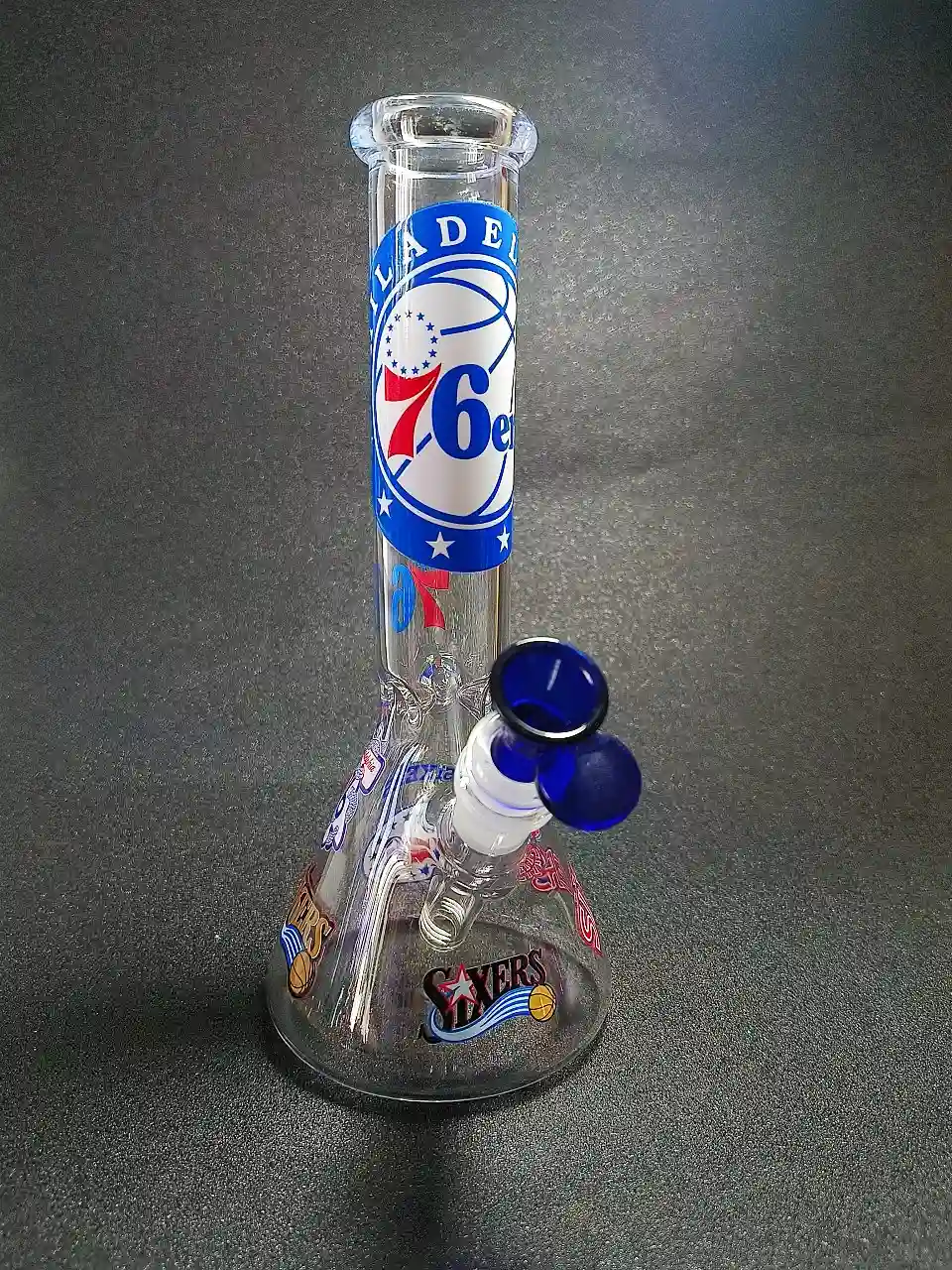 10-Inch Philadelphia 76ers-Inspired Beaker Glass Bong - Image 4