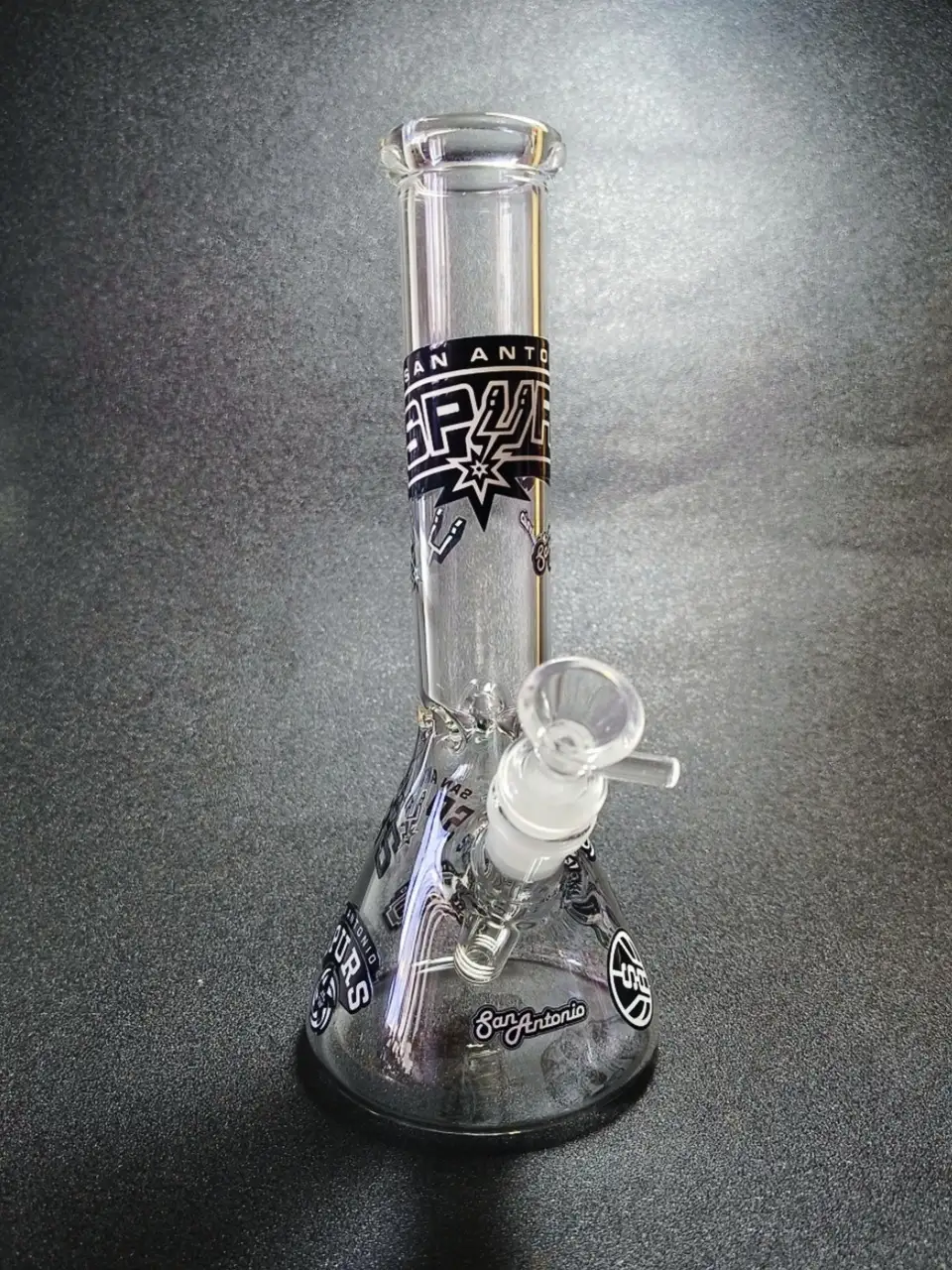 10-Inch San Antonio Spurs Inspired Beaker Glass Bong