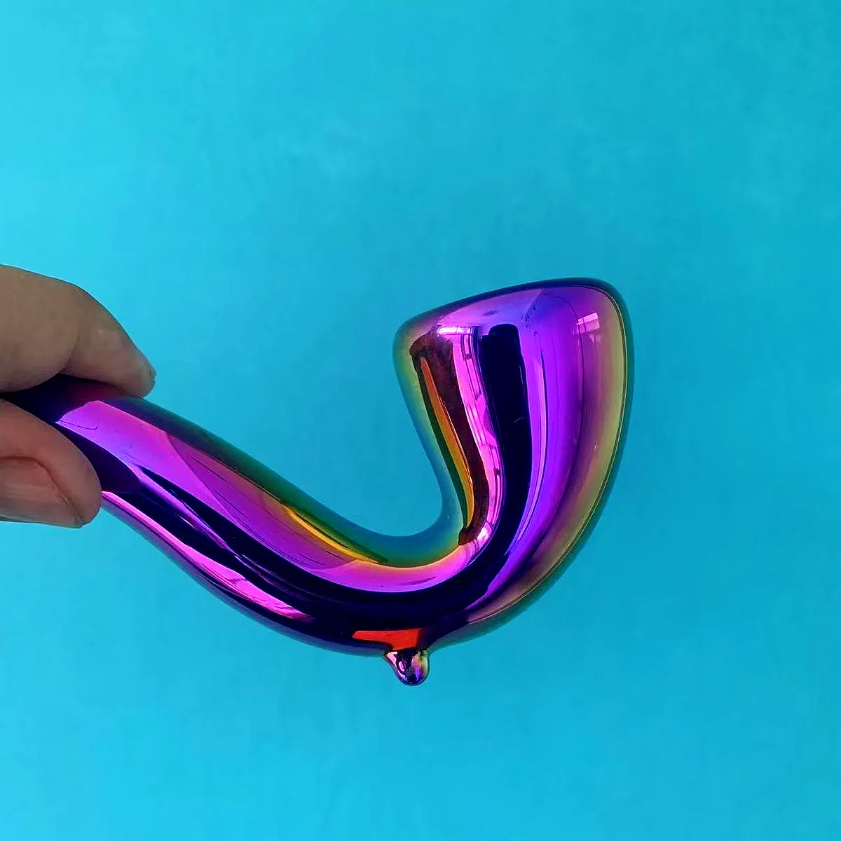 10-Inch Iridescent Borosilicate Glass Gandalf Pipe - Image 2