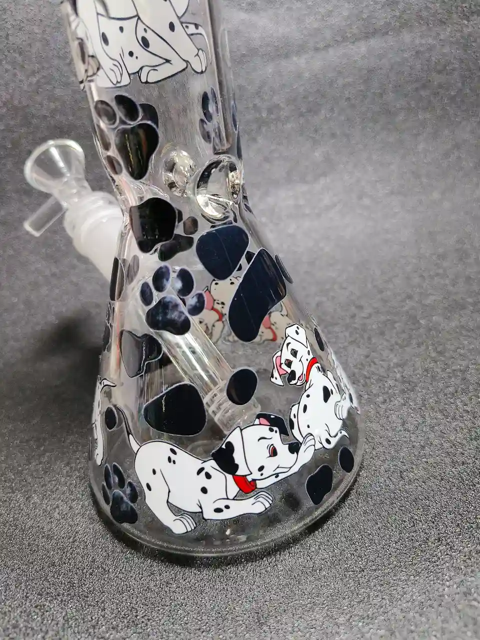 101 Dalmatians Paw Print 10-Inch Beaker Glass Bong - Image 6