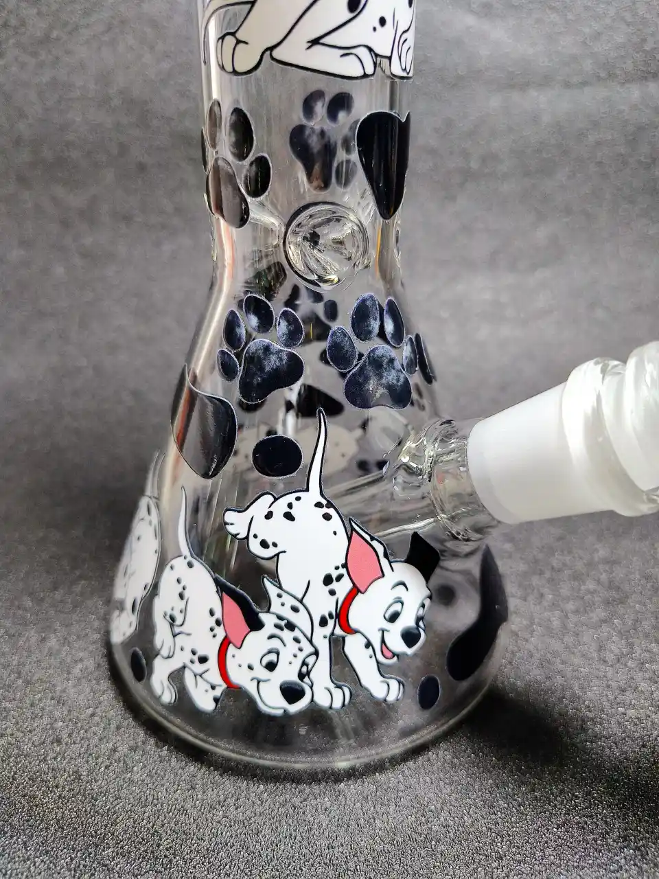 101 Dalmatians Paw Print 10-Inch Beaker Glass Bong - Image 5