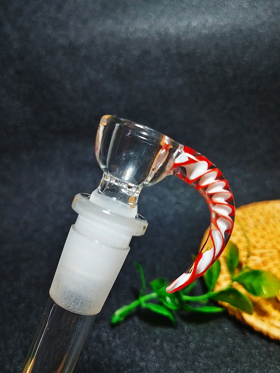 14mm Male Red Spiral Horn Handle Borosilicate Glass Bong Bowl - Image 2