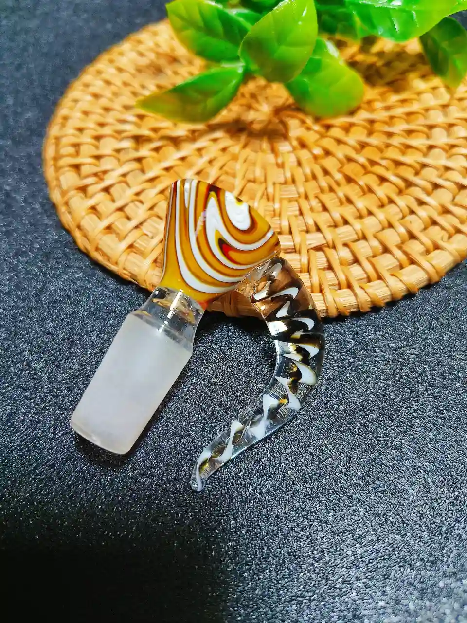 14mm Male Psychedelic Horn Borosilicate Glass Bong Bowl - Image 4