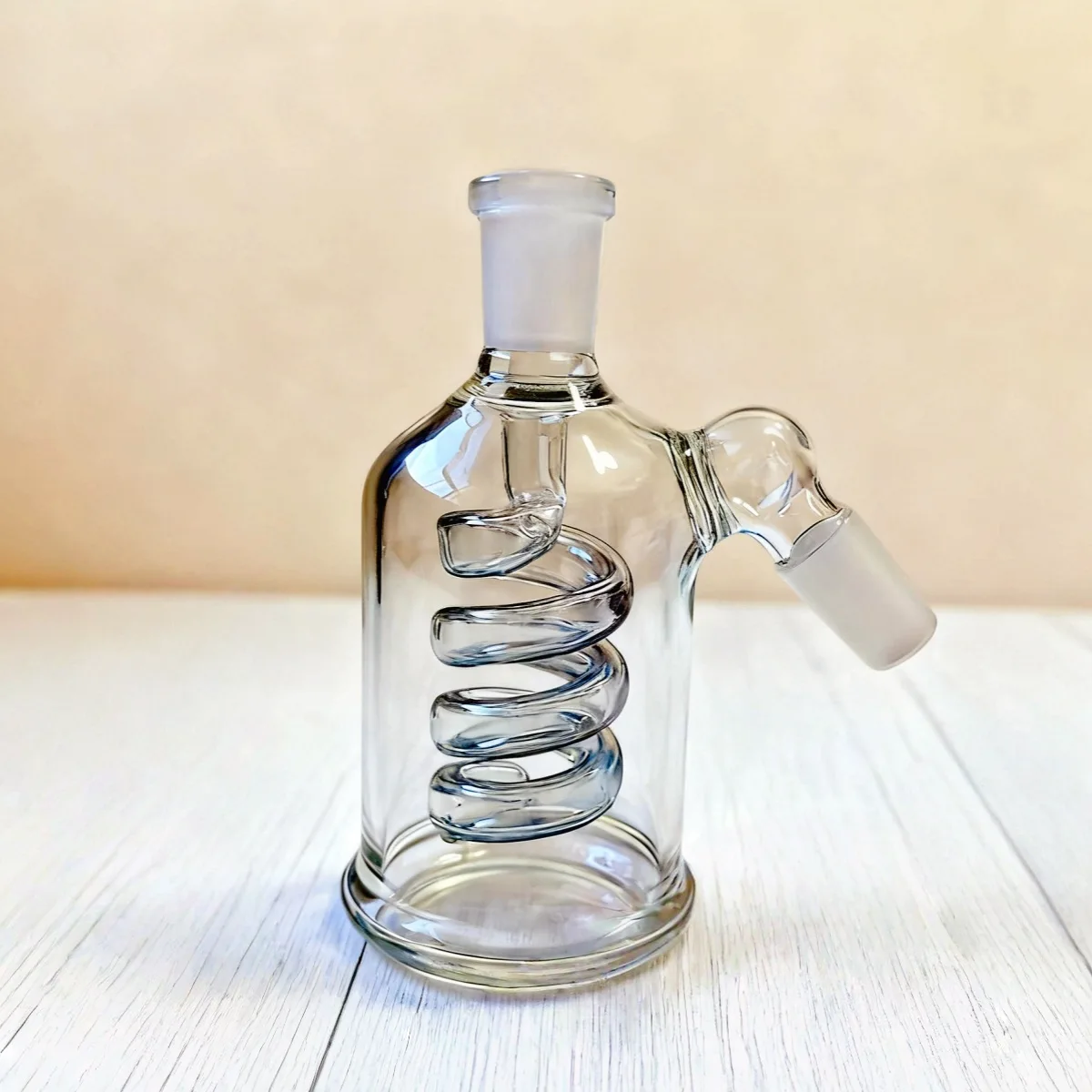 14mm Male 45 Degree Spiral Perc Borosilicate Glass Ash Catcher - Image 2