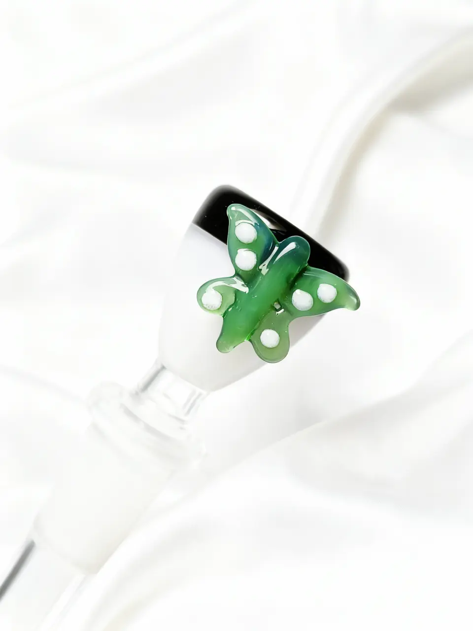 14mm Male Butterfly Borosilicate Glass Bowl Piece - Image 9
