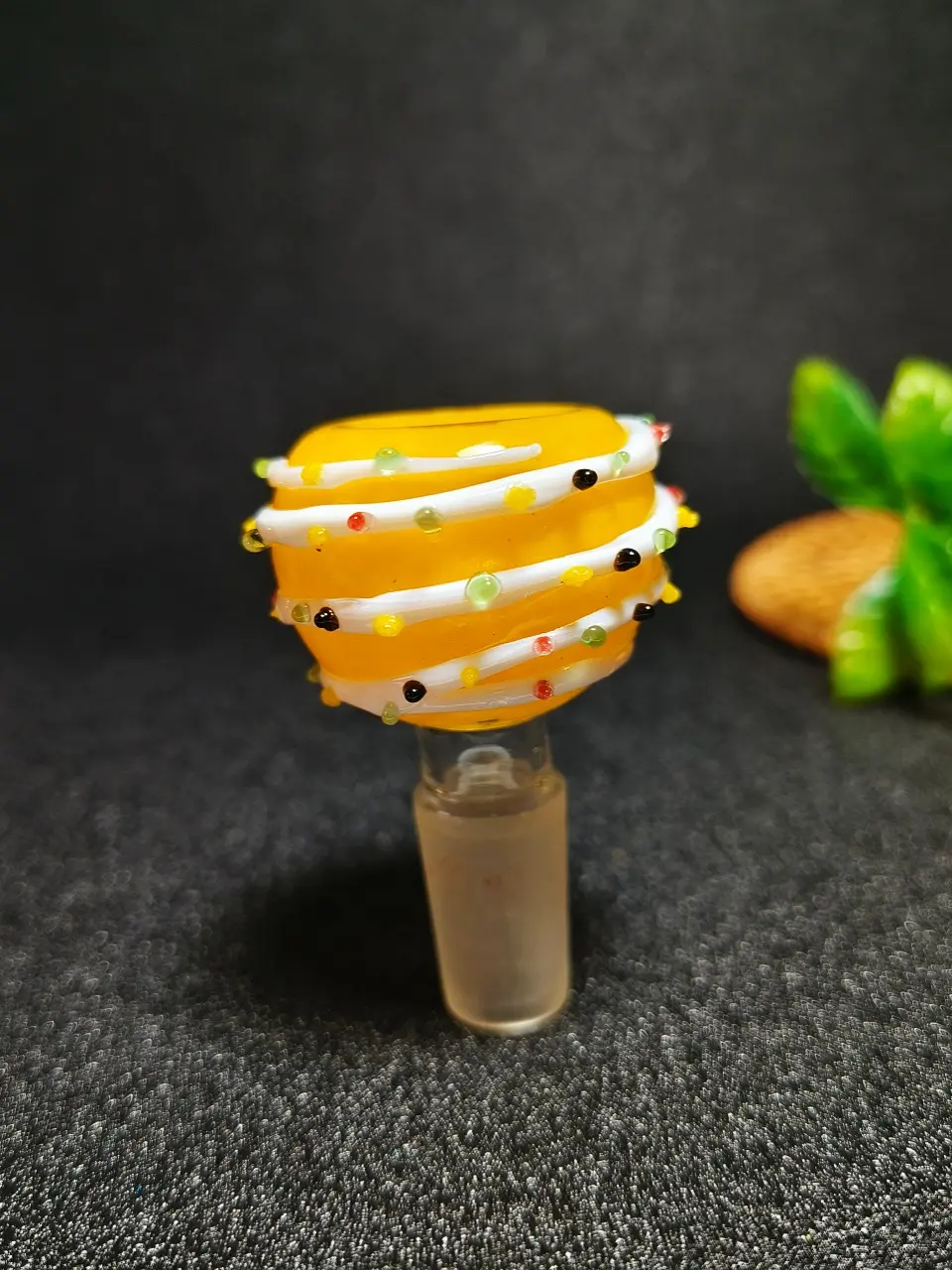 14mm Male Yellow Dessert Cake Borosilicate Glass Bong Bowl