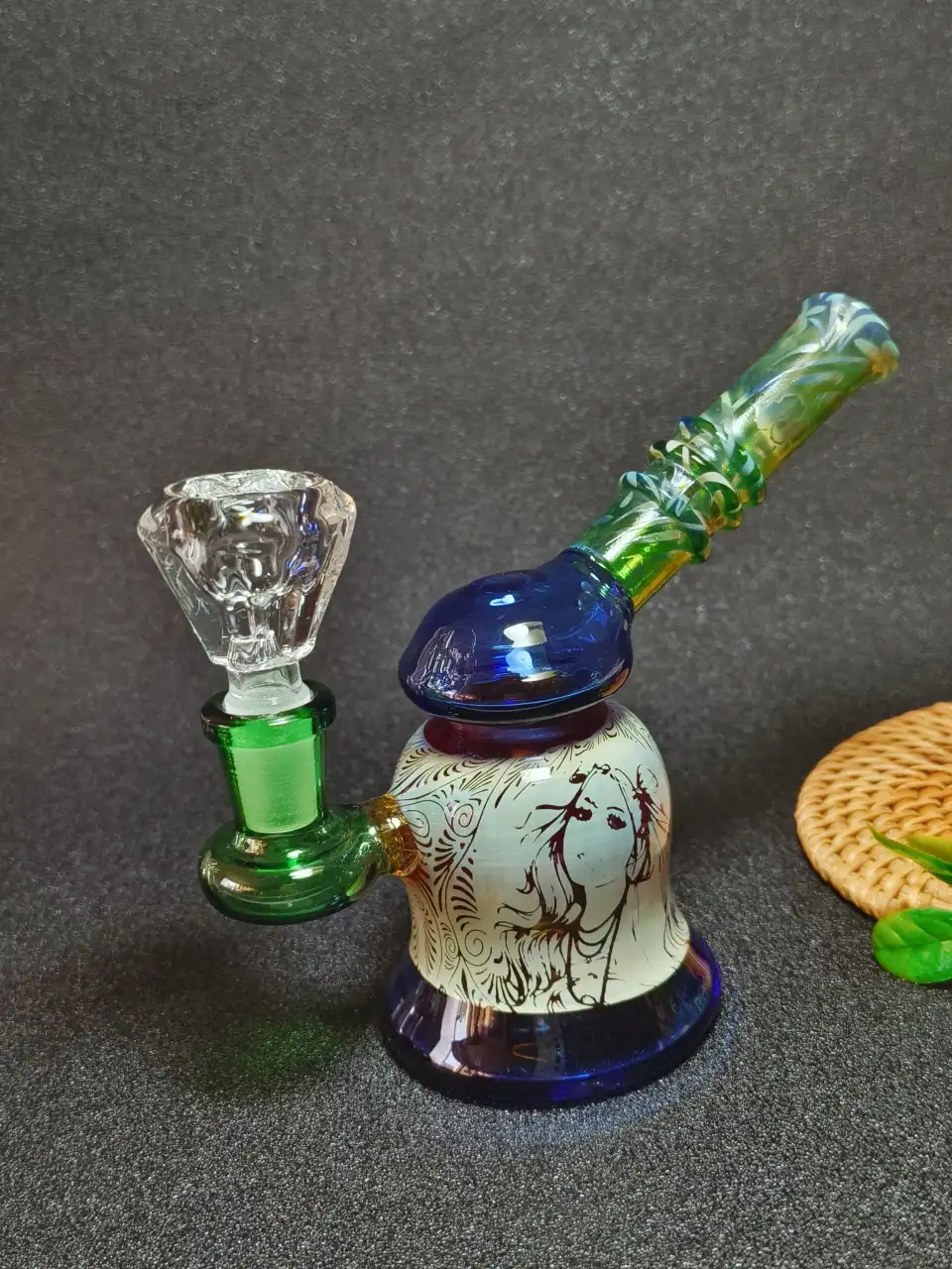 14mm Male Diamond-Cut Borosilicate Glass Bong Bowl - Image 5