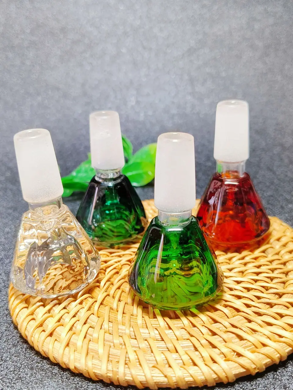 14mm Male Diamond-Cut Borosilicate Glass Bong Bowl - Image 2