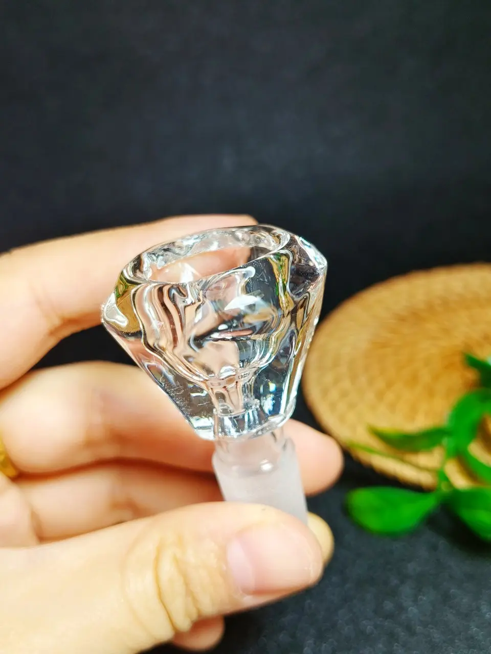 14mm Male Diamond-Cut Borosilicate Glass Bong Bowl - Image 4