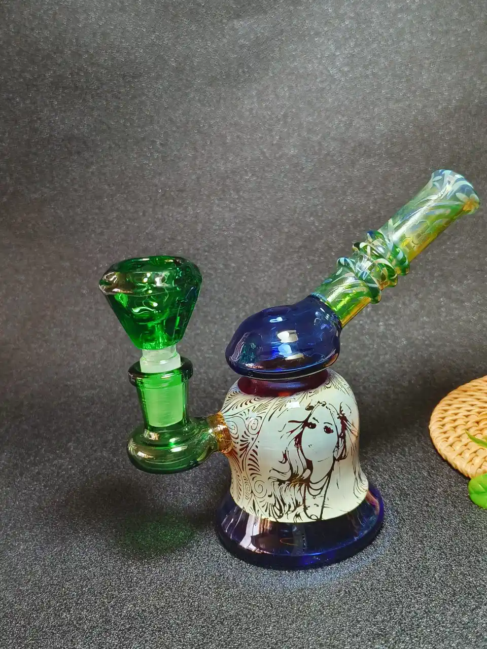14mm Male Diamond-Cut Borosilicate Glass Bong Bowl - Image 7