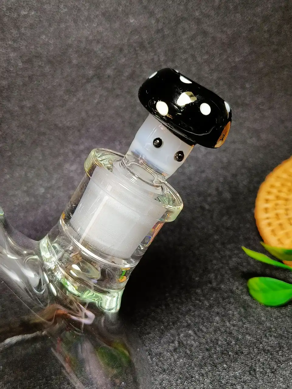 18mm Male Polka Dot Mushroom Borosilicate Glass Bong Bowl - Image 6