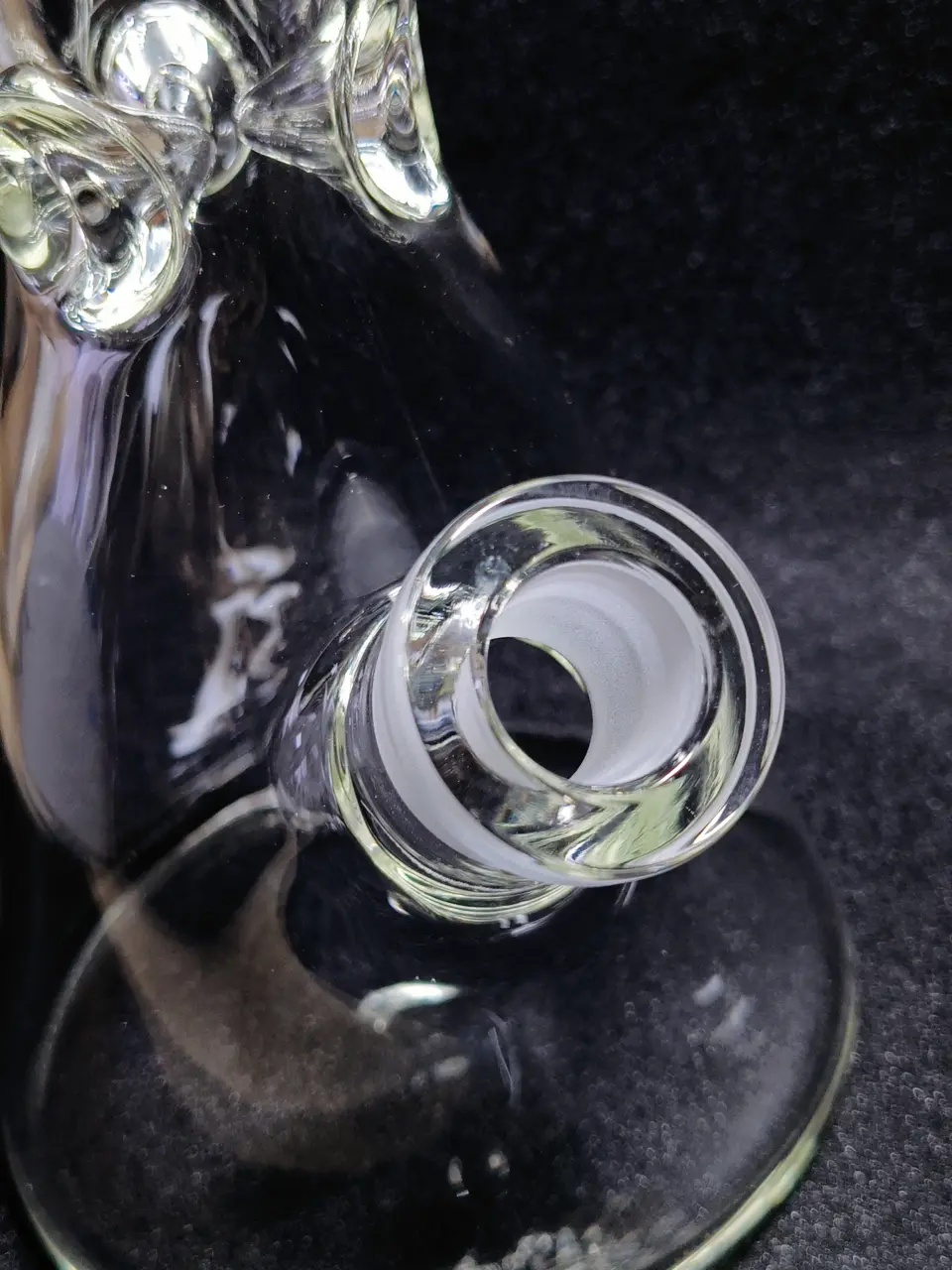 18 Inch 7mm Clear Borosilicate Glass Beaker Bong - Image 3