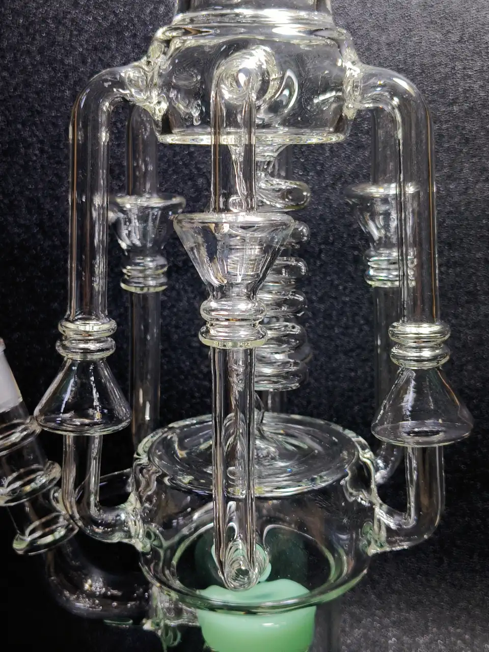 18-Inch Mint Green Multi-Chamber Recycler Glass Bong - Image 6
