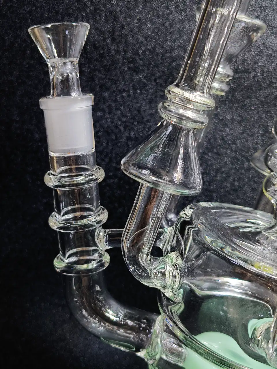 18-Inch Mint Green Multi-Chamber Recycler Glass Bong - Image 4