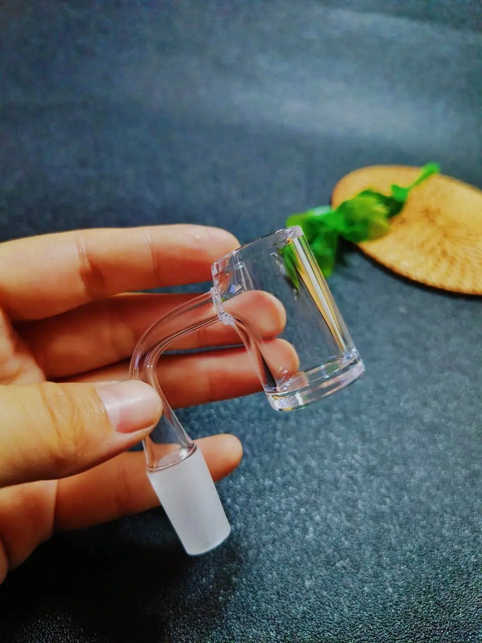 25mm Flat Top Quartz Bucket Banger, 14mm Male 90° 4mm - Image 3