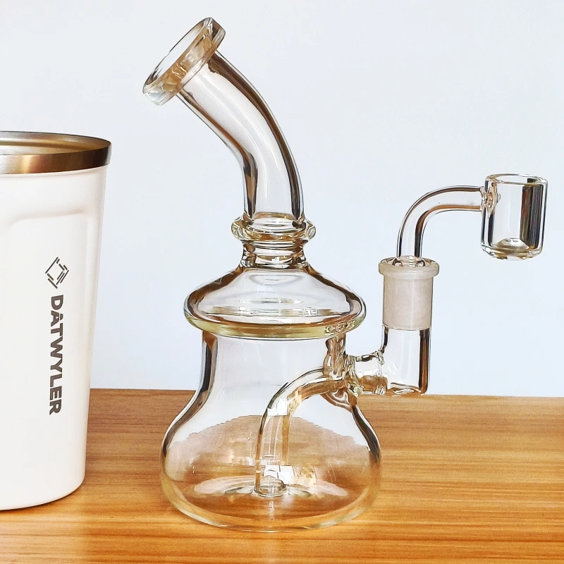 7.5 Inch Clear Borosilicate Glass Mini Dab Rig with Quartz Banger - Image 3