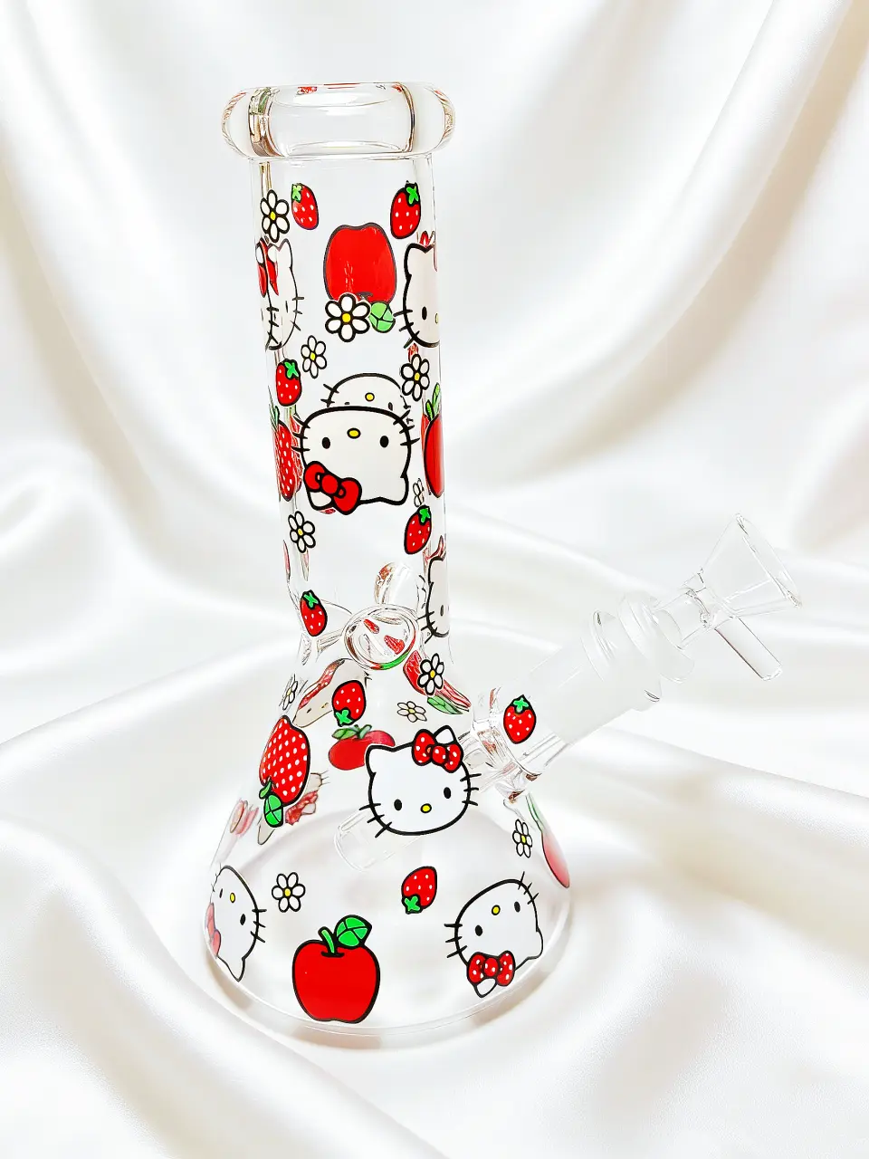 8-Inch Hello Kitty Apple & Strawberry Beaker Glass Bong - Image 5