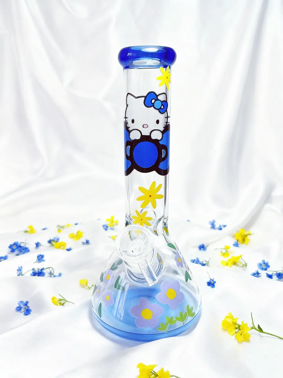 9.5-Inch Hello Kitty Blue Floral Beaker Glass Bong - Image 4