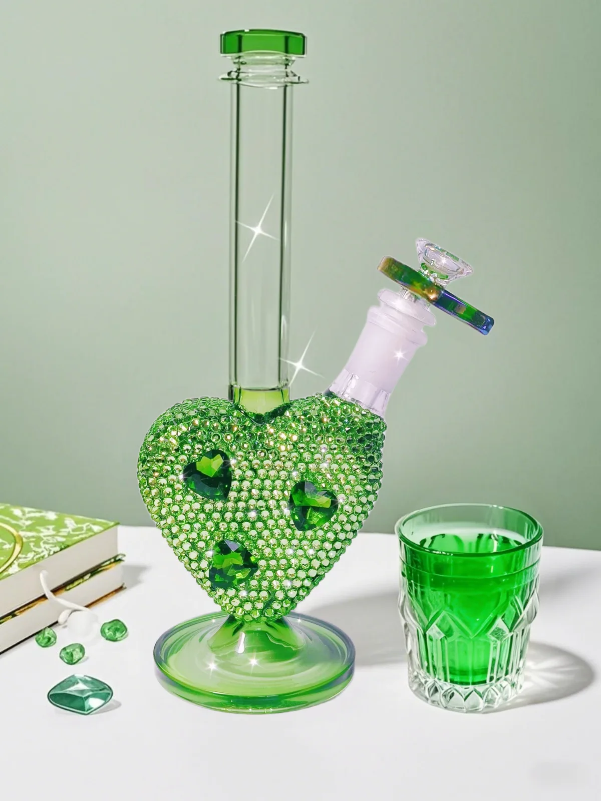 9.5-Inch Green Heart Rhinestone Borosilicate Glass Bong