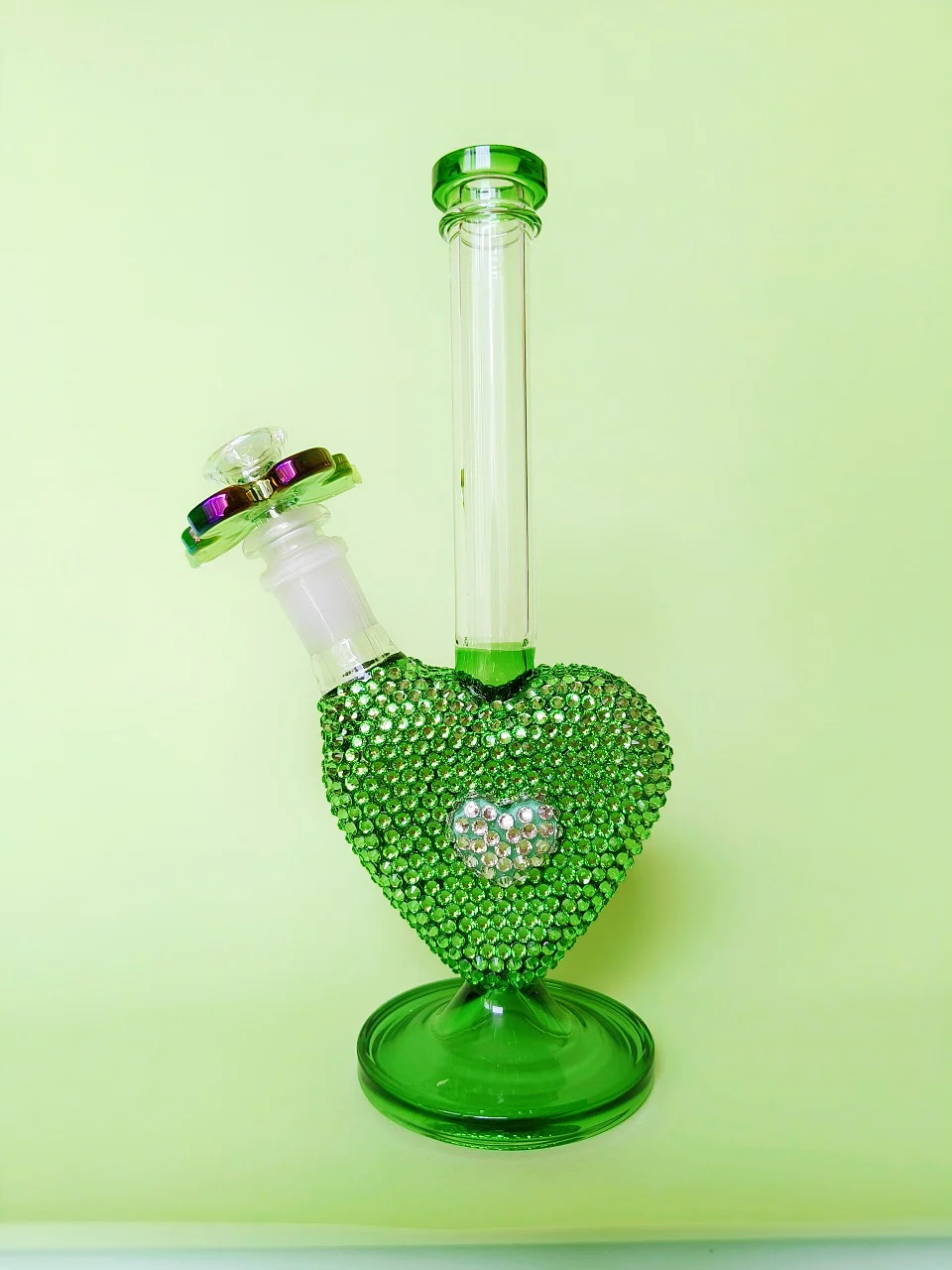 9.5-Inch Green Heart Rhinestone Borosilicate Glass Bong - Image 11