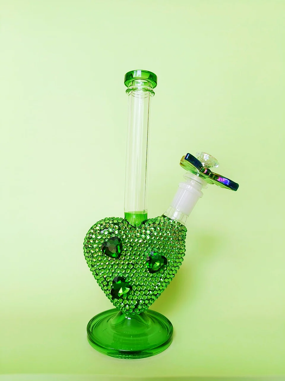 9.5-Inch Green Heart Rhinestone Borosilicate Glass Bong - Image 10