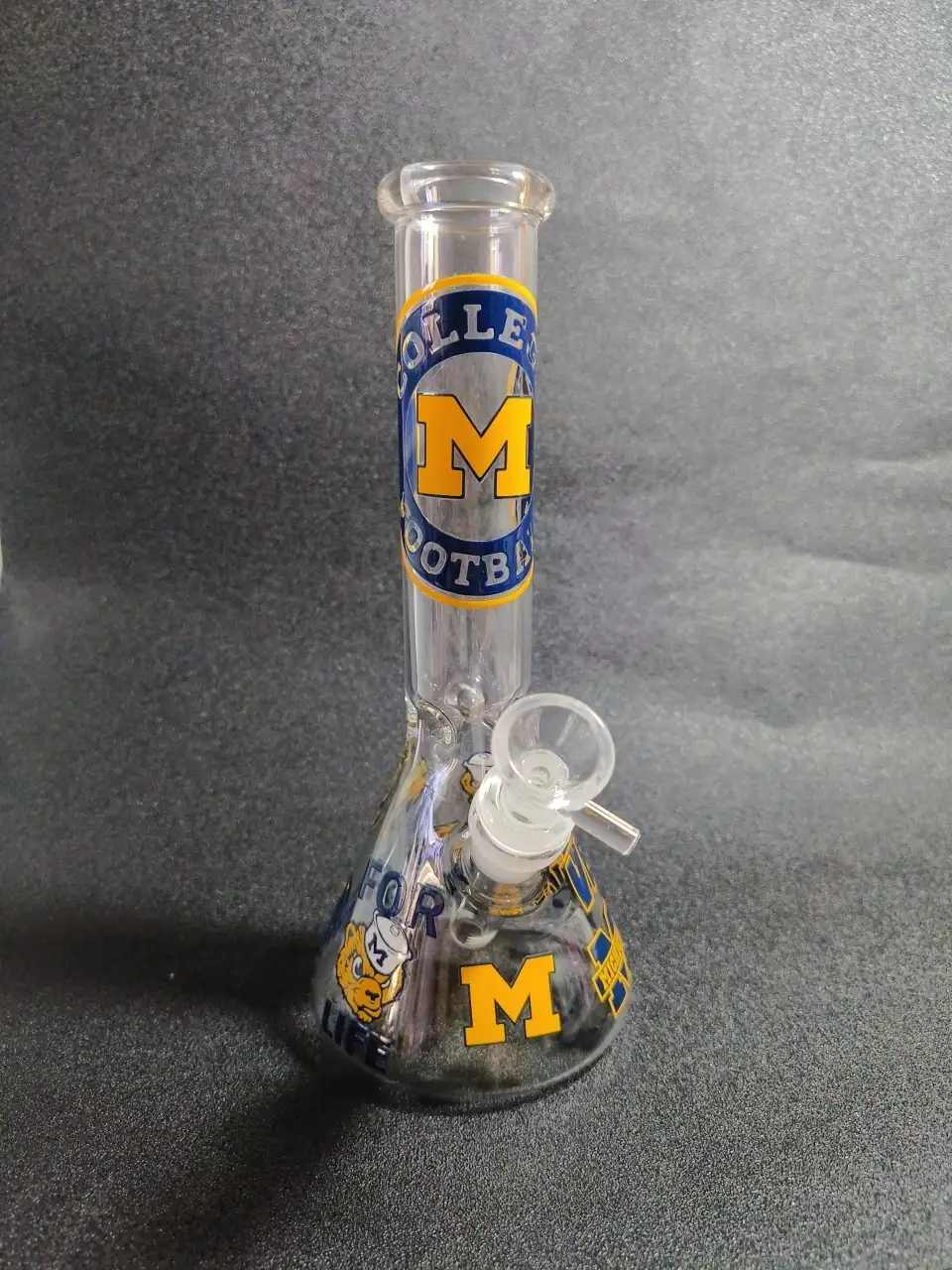 10-Inch Michigan Wolverines-Inspired Beaker Glass Bong