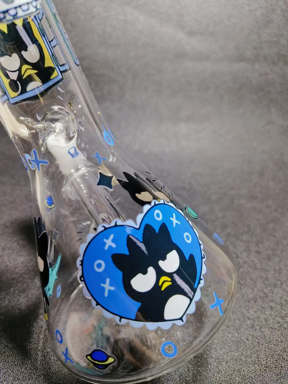 Badtz-Maru Cosmic Adventure 8 Inch Beaker Glass Bong - Image 7