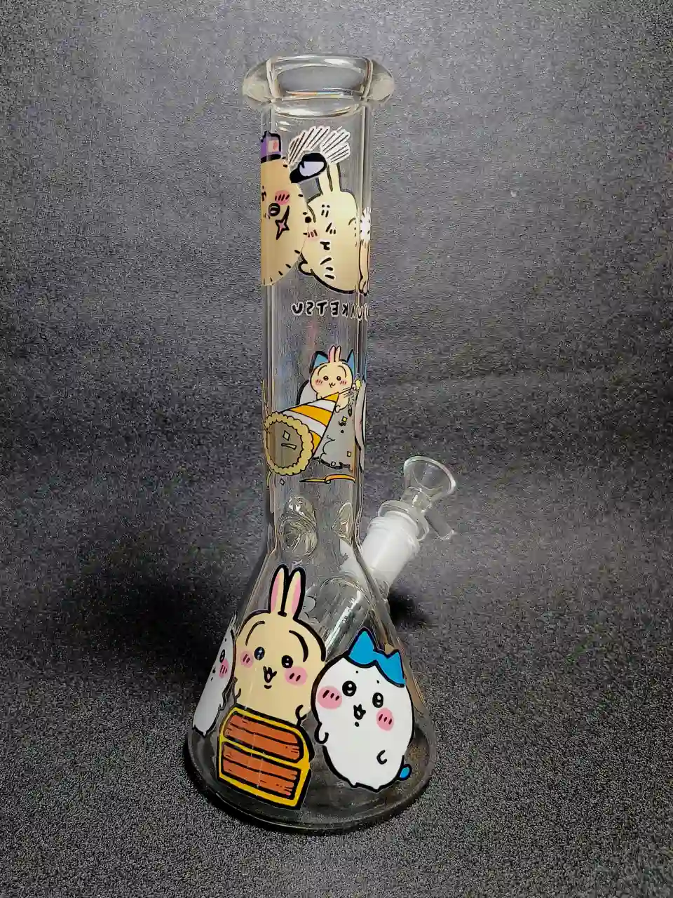 Chiikawa Hachiware Usagi 10 Inch Beaker Glass Bong - Image 3