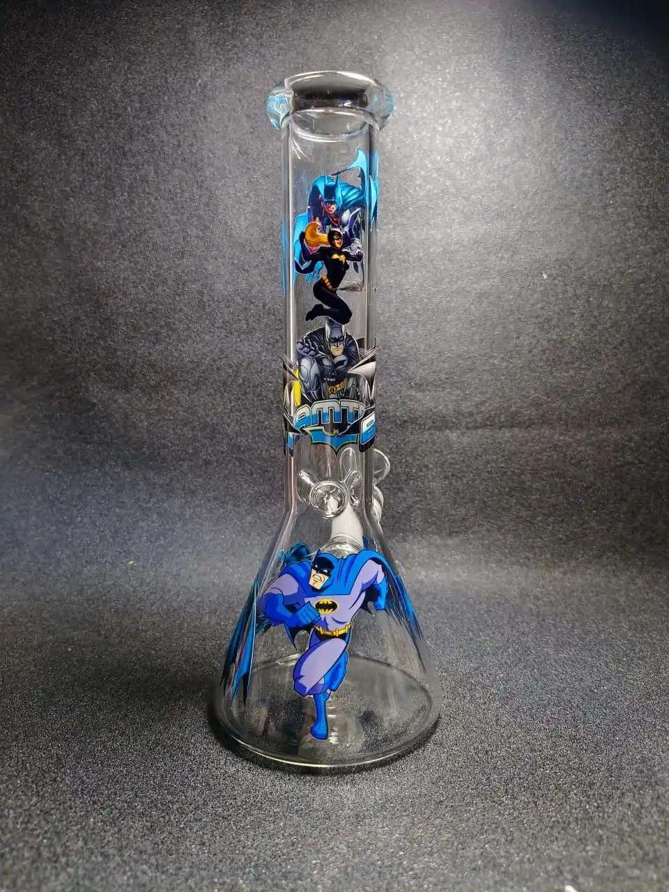 10 Inch Dark Knight Batman Inspired Beaker Bong - Image 3