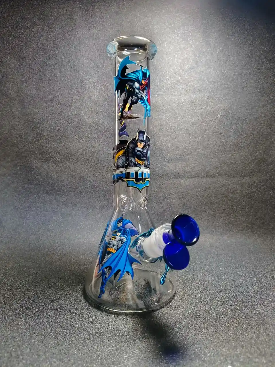 10 Inch Dark Knight Batman Inspired Beaker Bong - Image 5
