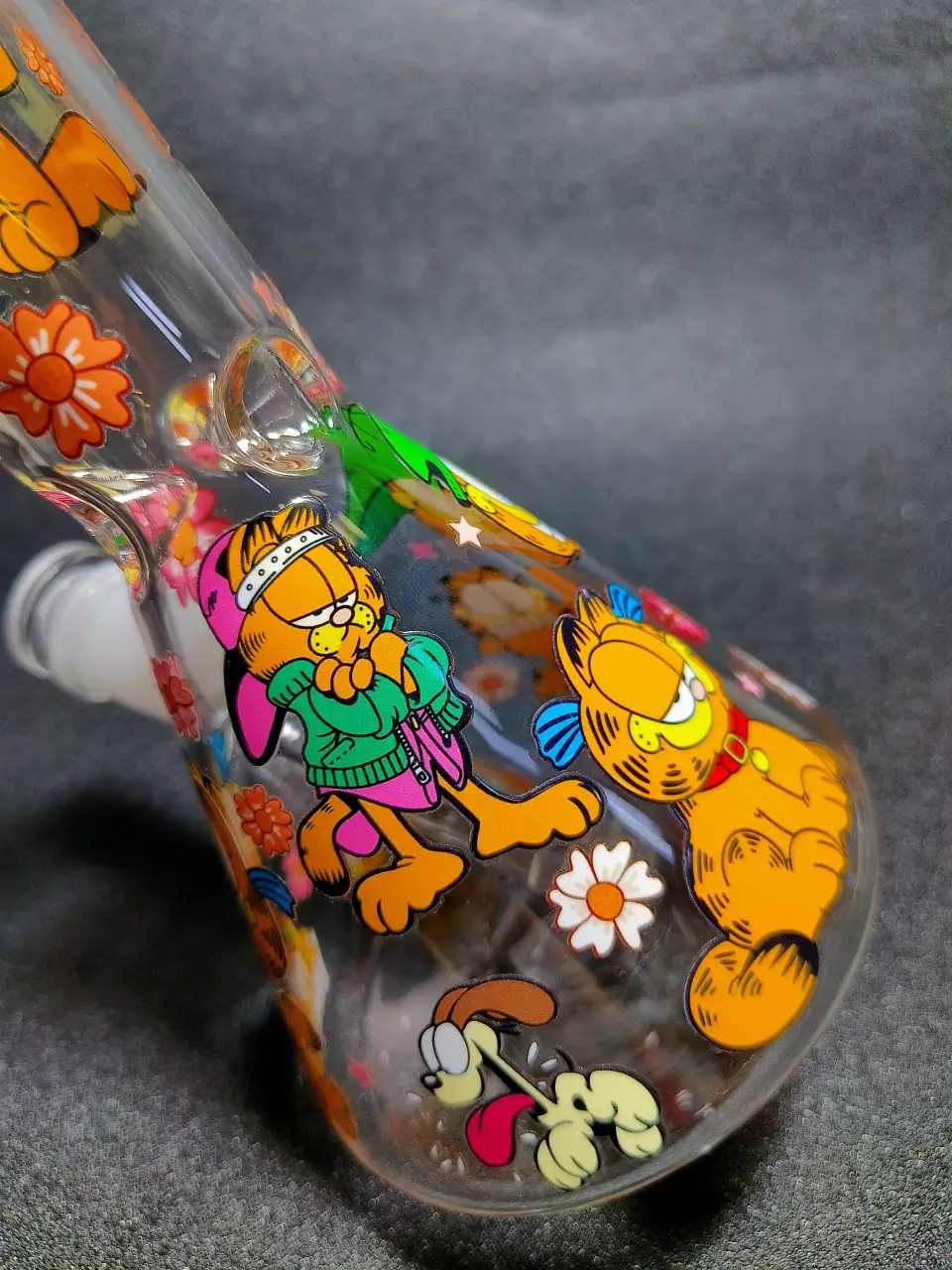 Garfield Comic Cat Floral 10-Inch Beaker Glass Bong - Image 8