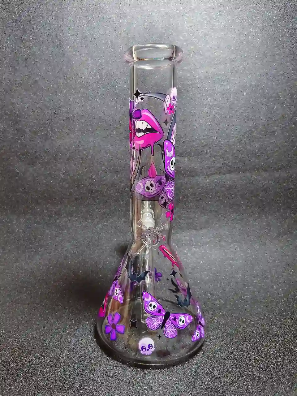 10-Inch Gothic Lips Butterfly Skull Beaker Glass Bong - Image 3