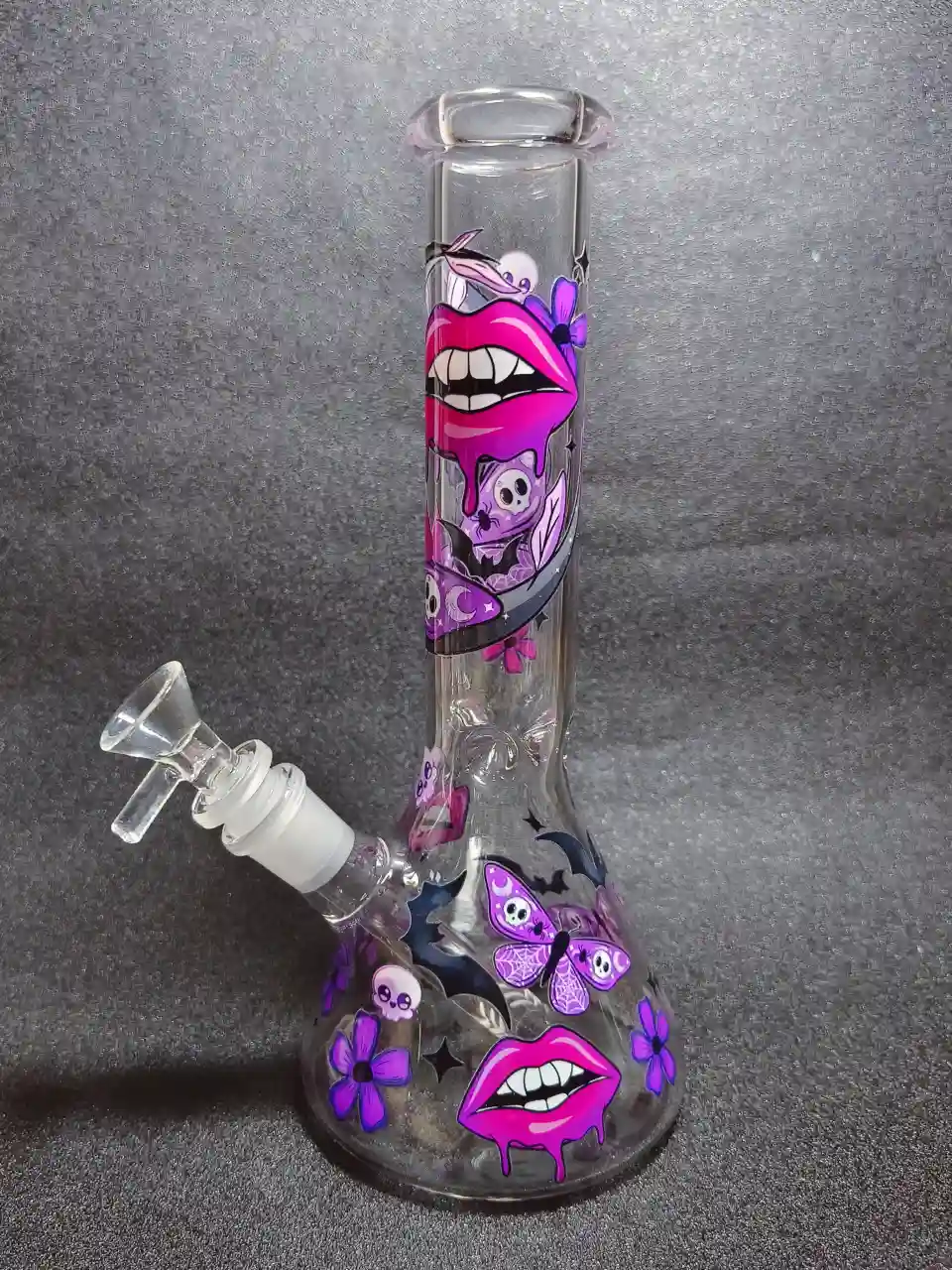 10-Inch Gothic Lips Butterfly Skull Beaker Glass Bong - Image 4