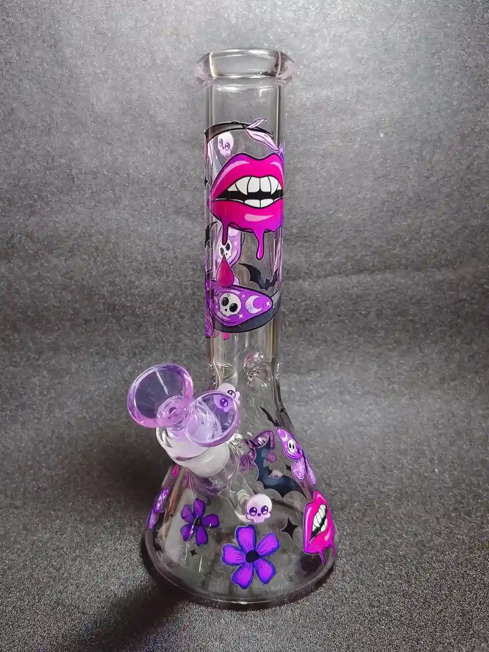 10-Inch Gothic Lips Butterfly Skull Beaker Glass Bong - Image 5