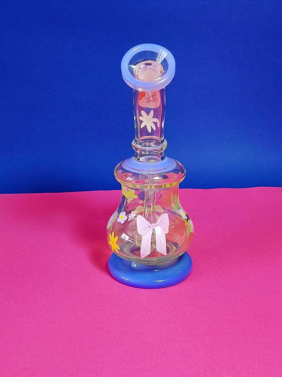 8.5-Inch Hello Kitty Floral Bent Neck Glass Mini Bong - Image 2