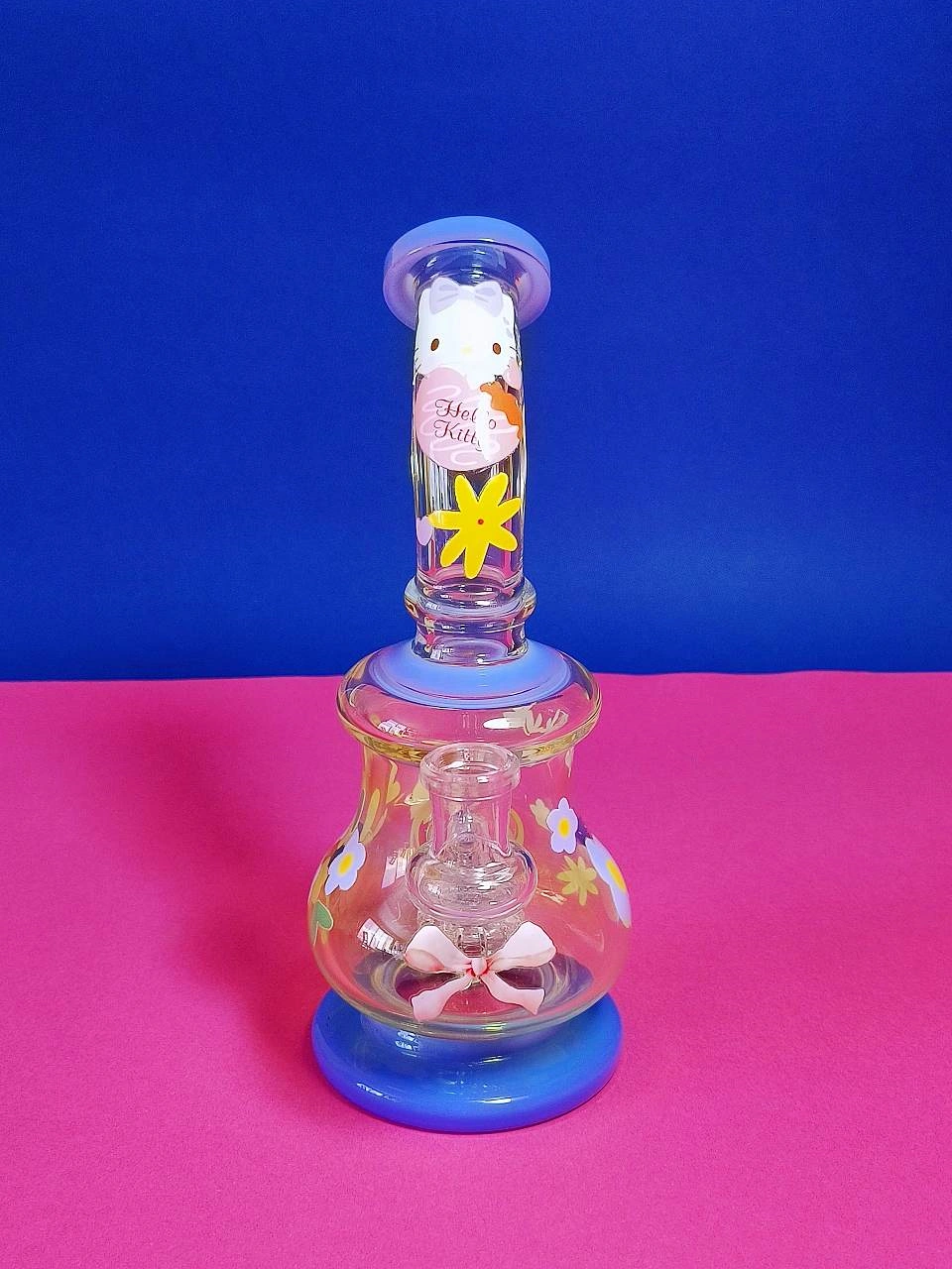8.5-Inch Hello Kitty Floral Bent Neck Glass Mini Bong
