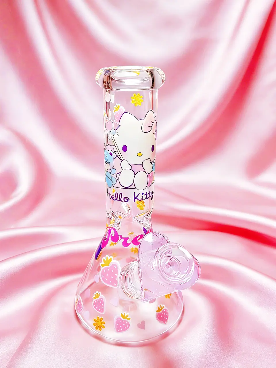 8-Inch Hello Kitty Strawberry Party Beaker Bong - Image 5