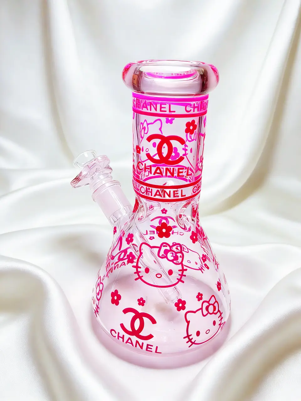 8 Inch 5mm Hello Kitty Chanel-Inspired Pink Beaker Glass Bong - Image 3