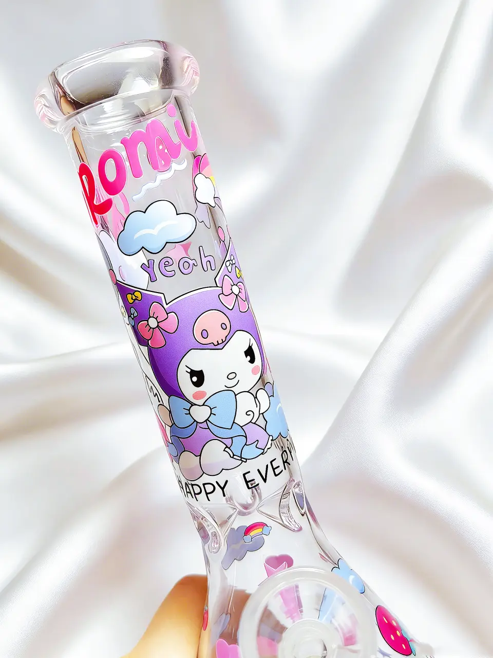 10-Inch Kuromi Pastel Strawberry Beaker Glass Bong - Image 5