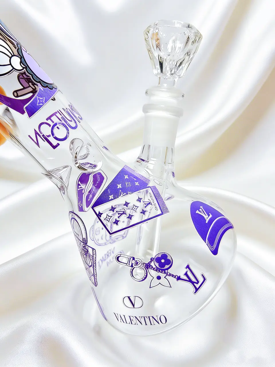 10-Inch Kuromi × LV Purple Beaker Glass Bong - Image 6