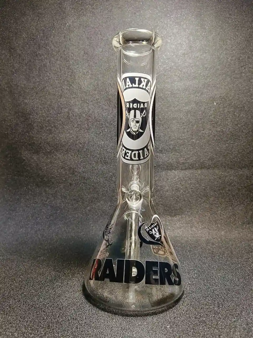 10-Inch Las Vegas Raiders NFL Beaker Glass Bong - Image 3
