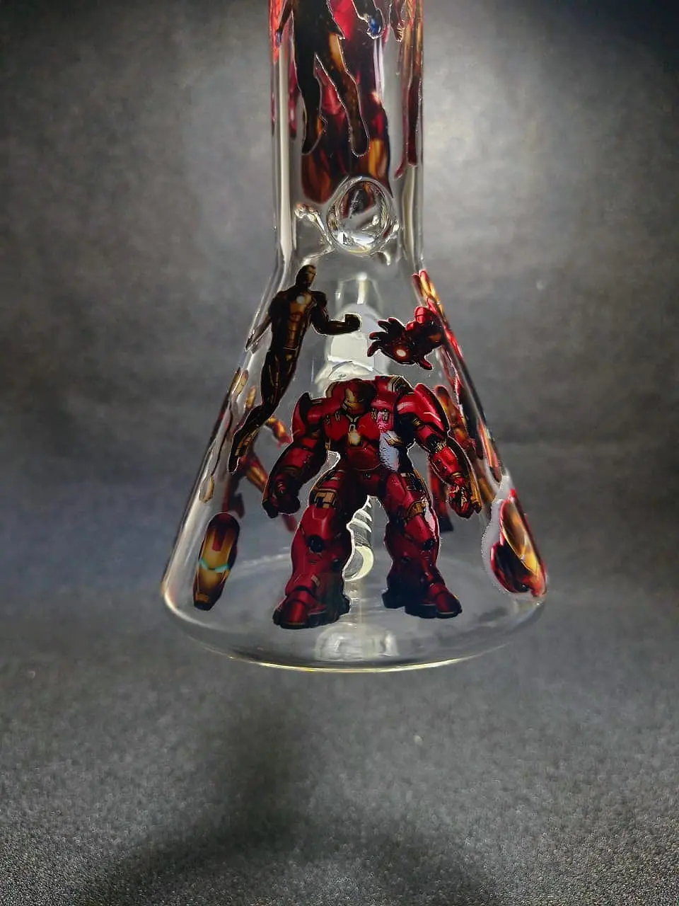 10 Inch Marvel Avengers Iron Man Beaker Glass Bong - Image 5