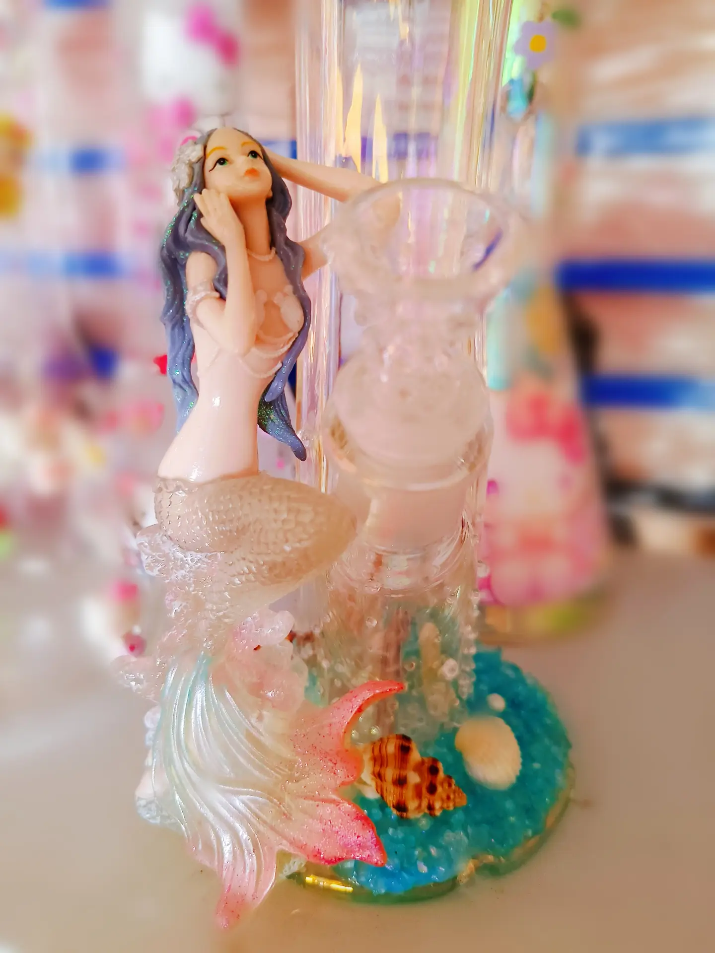 12-Inch Mermaid Curved Iridescent Glass Bong - Image 8