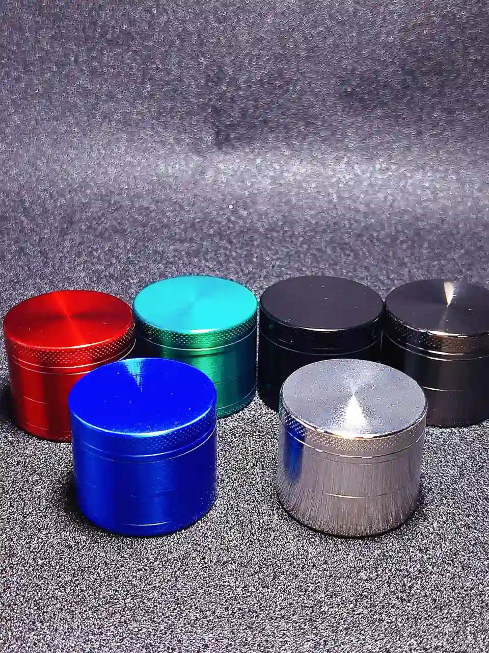 Mini Metal Herb Grinder, 4cm with Mesh Screen - 6 Colors - Image 5