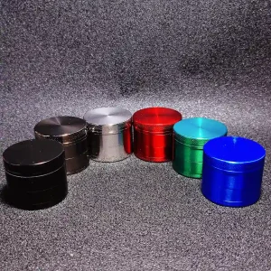 Mini Metal Herb Grinder, 4cm with Mesh Screen - 6 Colors